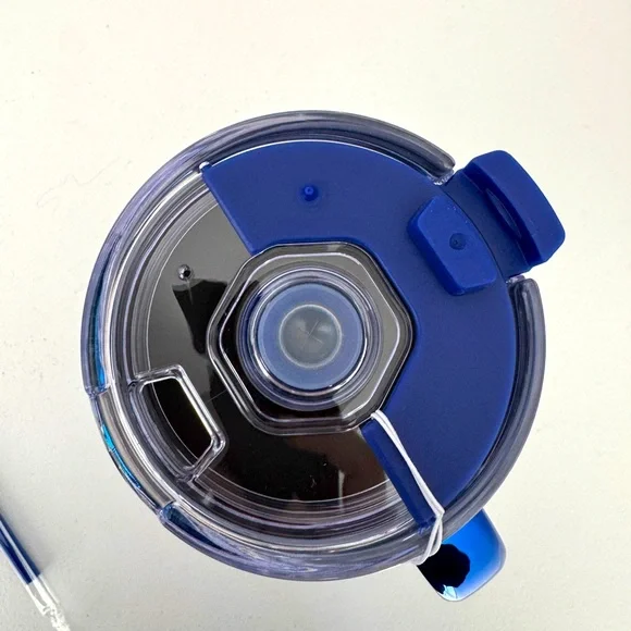 RARE! 2024 Dunkin’ 40z Metallic Blue Stainless  Steel Tumbler - NWT - Picture 4 of 5